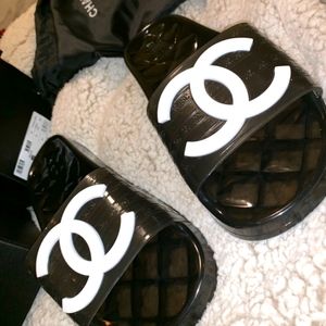 chanel jelly mules
